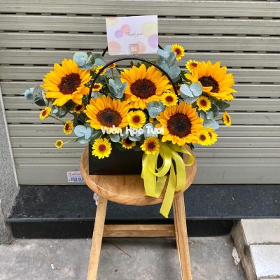 Giỏ Hoa Hướng Dương Dễ Thương Tặng Mẹ Giỏ hoa hướng dương dễ thương giá rẻ