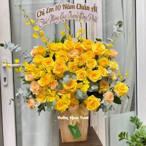Lẵng Hoa Sinh Nhật Hồng Vàng Vũ Nữ Chân Tình